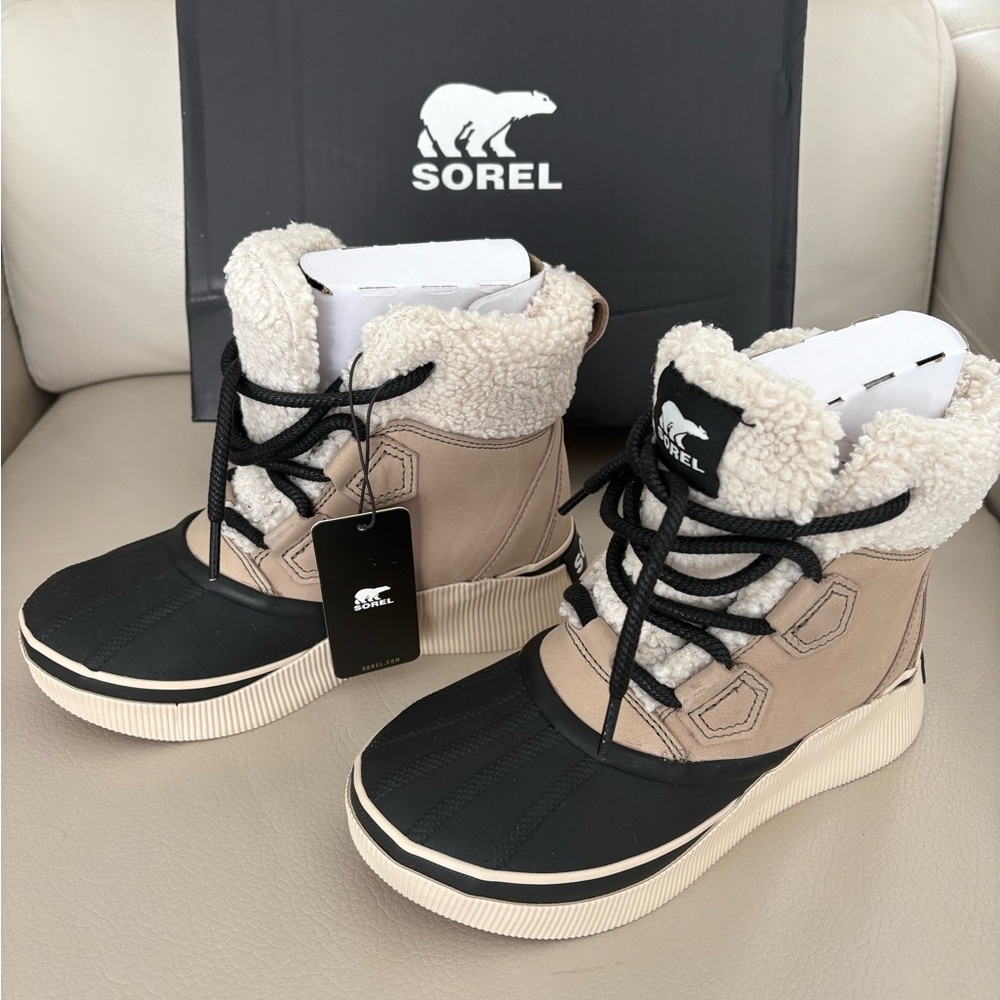 Sorel Black and Cream Lace-Up Boots